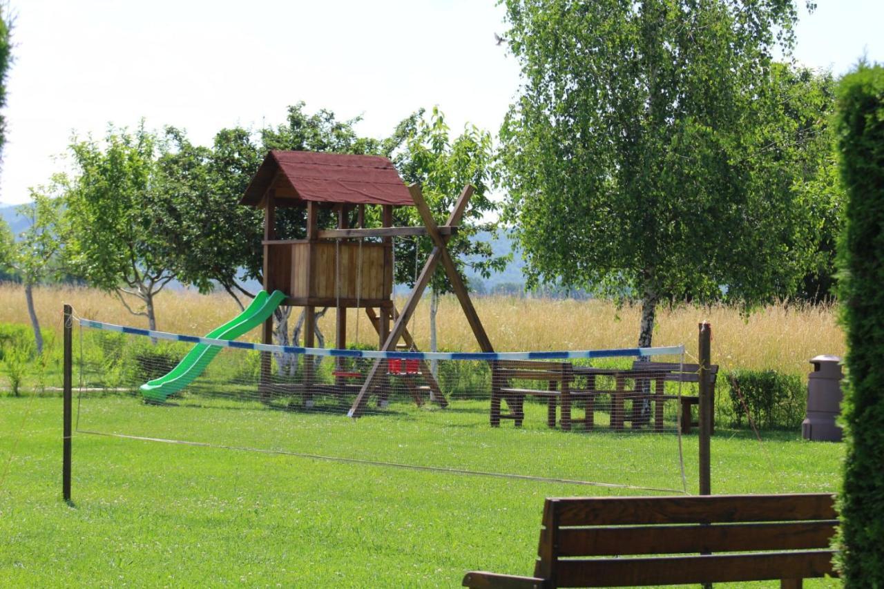 Apartmani Albatros Perusic Luaran gambar